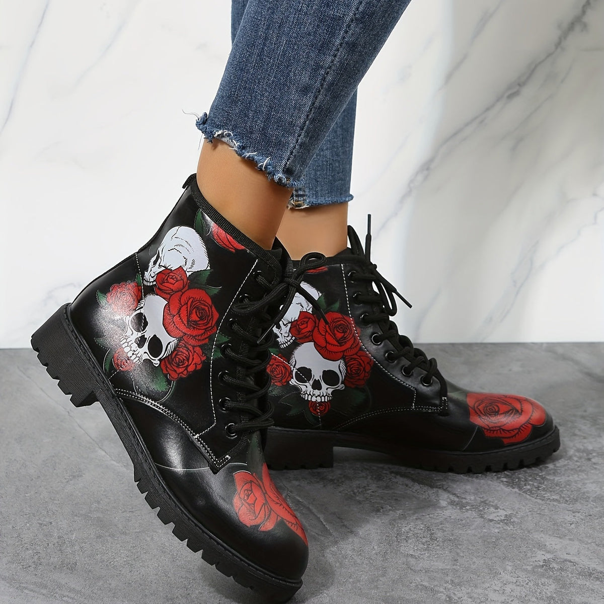 Stylish and Edgy: Women's Rose Skull Print Short Boots – Comfortable Closed Toe Lace-up Ankle Boots for Fashion-forward Women