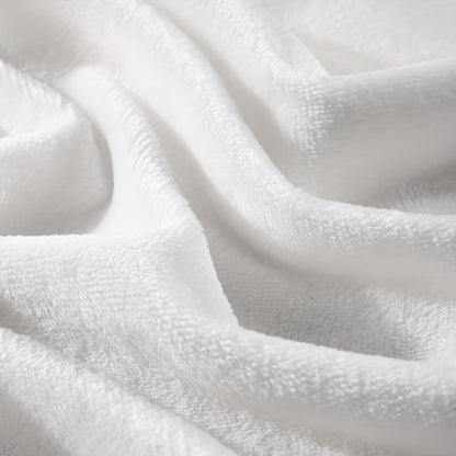 Cozy up this Christmas with our Digital Printing Flannel Blanket featuring a Festive Snowman Design!